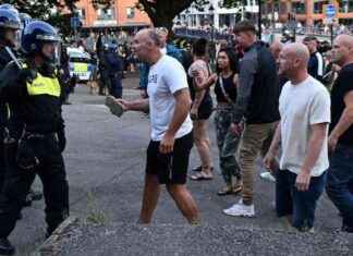 Analyse des émeutes racistes au Royaume-Uni: défense de l’identité britannique blanche news-06082024-183514