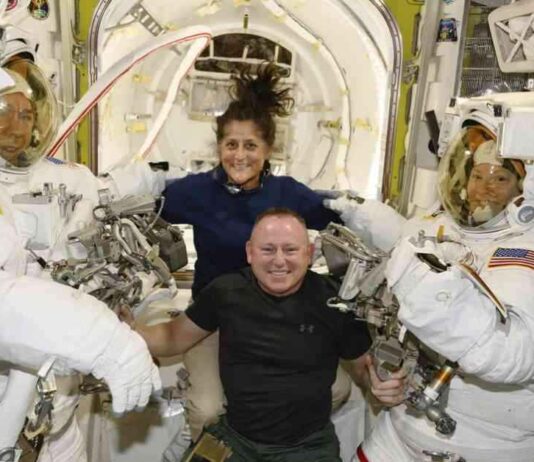 Mission de secours pour rapatrier deux astronautes américains coincés dans l’espace news-08082024-213427
