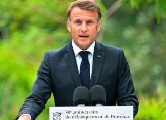 Hommage d’Emmanuel Macron aux combattants français et africains du débarquement de Provence news-16082024-005812