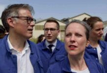 Scénarios de la discorde au NFP: Mélenchon, Cazeneuve, Glucksmann news-21082024-001141