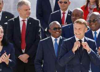 Emmanuel Macron forcé de prendre du recul sur la scène politique en France news-05102024-145015