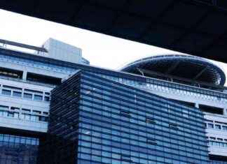 Avertissement de l’agence Fitch sur le budget français news-12102024-061533