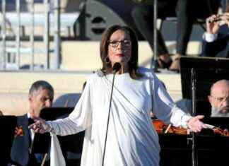 Nana Mouskouri prend sa retraite: Les raisons de sa décision news-14102024-132114