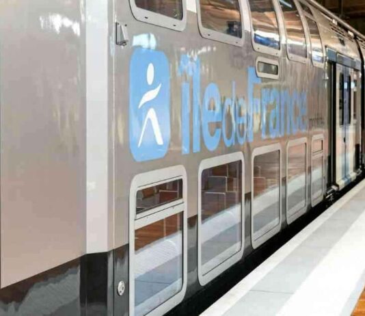 Bagarre et coups de hache dans le RER E : quatre blessés news-04112024-163822