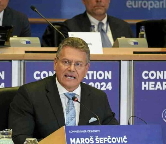 Promesse de transparence de Maroš Šefčovič après la signature de l’Accord Mercosur news-05112024-104154