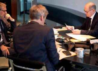 Guerre en Ukraine : le coup de fil entre Scholz et Poutine ouvre la boîte de Pandore – Zelensky news-16112024-093219