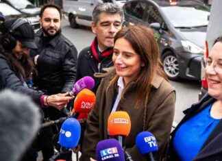 Réunion des partis politiques par Emmanuel Macron pour sortir de la crise – Exclusion de LFI et RN runion-des-partis-politiques-par-emmanuel-macron-pour-sortir-de-la-crise-exclusion-de-lf-et-rn