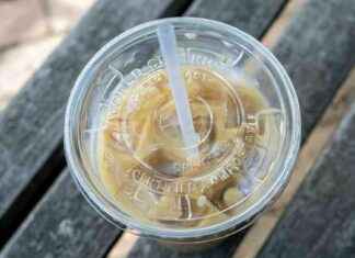 Trump met fin aux pailles en papier: Retour au plastique! trump-met-fin-aux-pailles-en-papier-retour-au-plastique