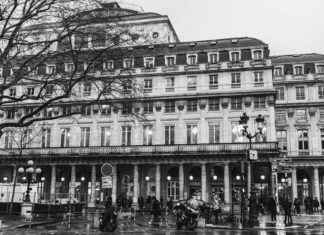 Culture française : paroles de la Marseillaise, le hasard ludique, like convenu, signification emoji, et le Dormeur du val Culture française : paroles de la Marseillaise, le hasard ludique, like convenu, signification emoji, et le Dormeur du val