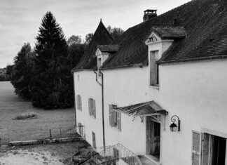 L’informateur de Bourgogne, Charlie Hebdo Mazan, Pont Cardinet, infos régionales à suivre absolument L’informateur de Bourgogne, Charlie Hebdo Mazan, Pont Cardinet, infos régionales à suivre absolument