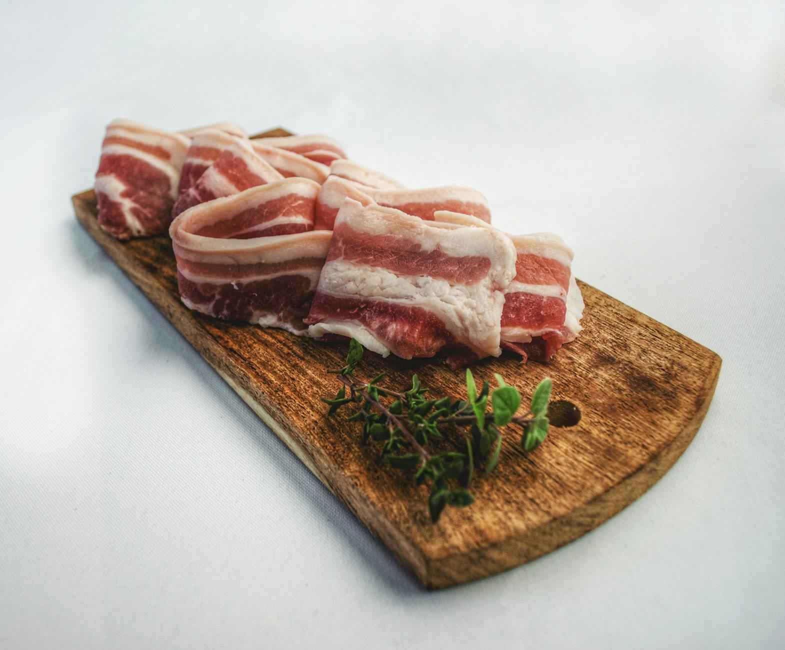 [Saucisson et Pancetta : Saveurs Authentiques]
