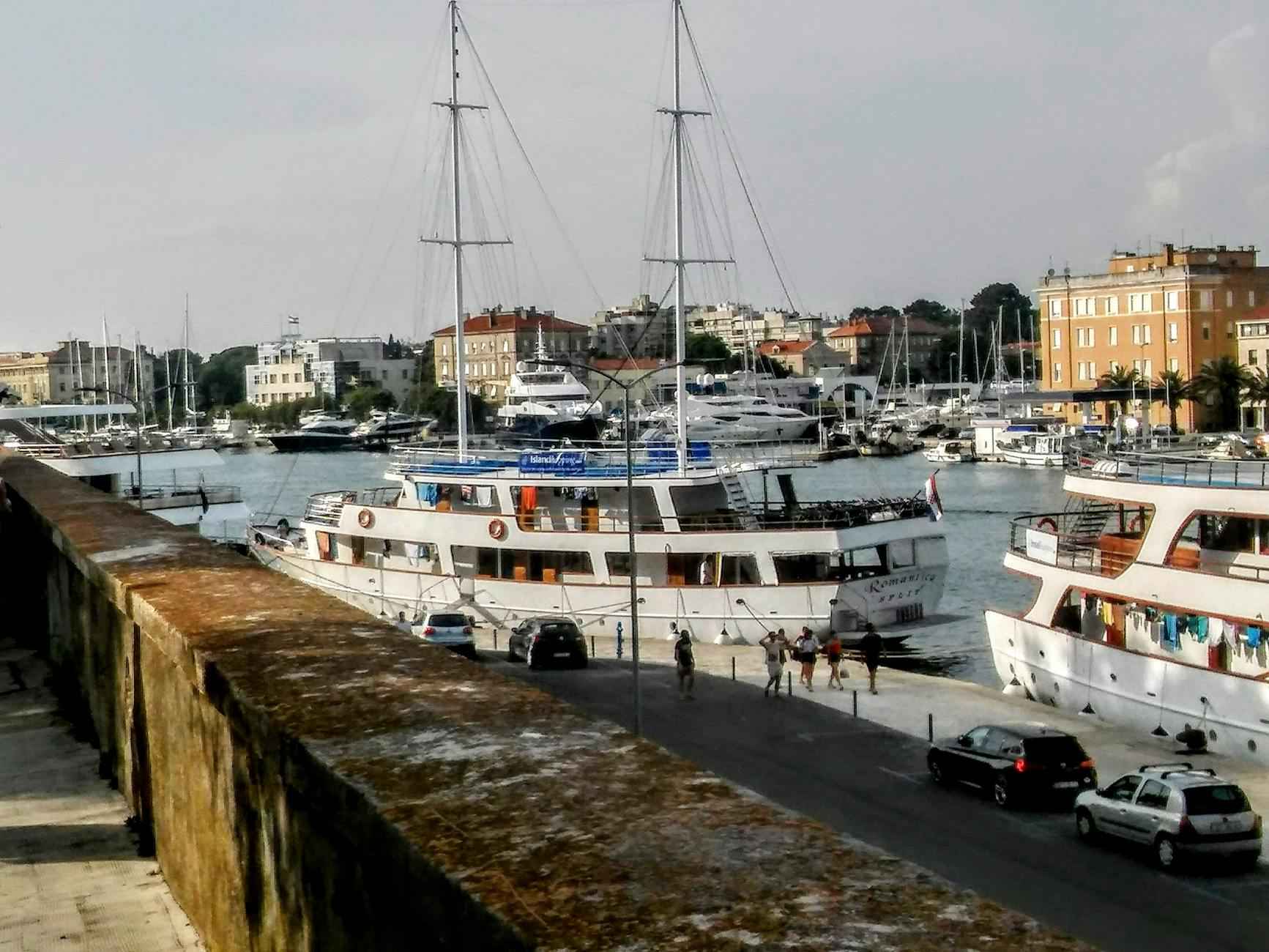 Voyage nature : Zadar, Dakhla, Pouilles, Aveiro, Nazaré et Annapurna, pour tous les aventuriers 1 Zadar : La magie de la mer Adriatique